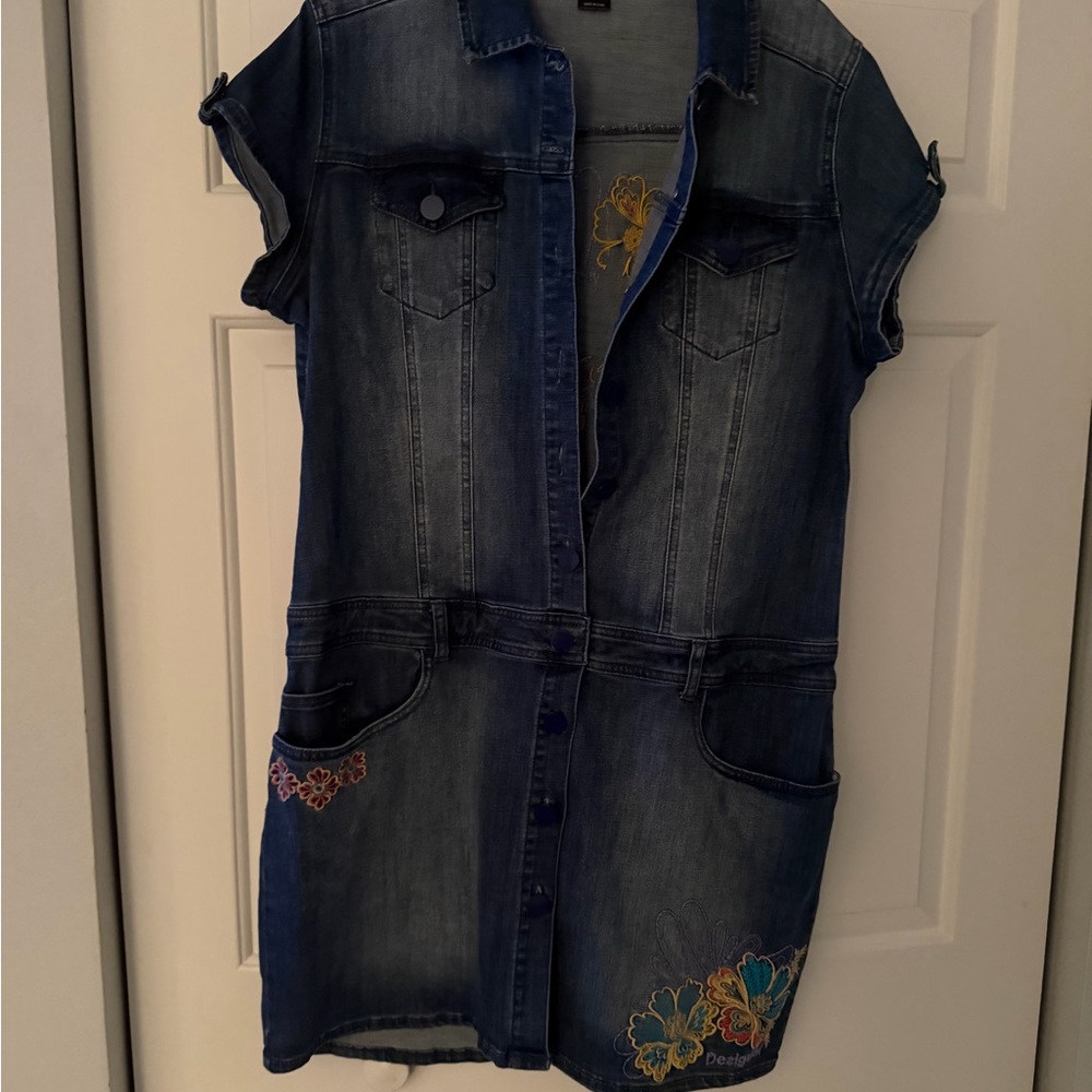 Desigual denim Dress with Floral Embroidery large